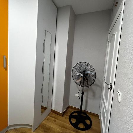 Bed Vallecas Hotel Madrid Luaran gambar
